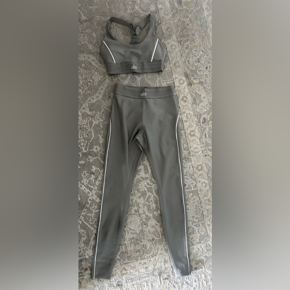 ALO Yoga Activewear Set